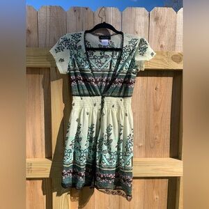 Fleurish Patterened 3‎ Button Top Size S neon Y2k yellow black floral fairy lace